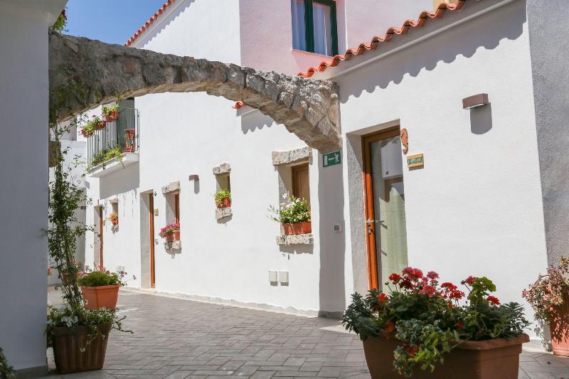 Olbia Domus Inn מראה חיצוני תמונה