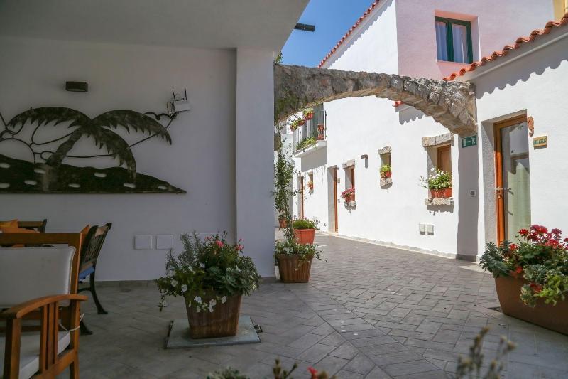Olbia Domus Inn מראה חיצוני תמונה