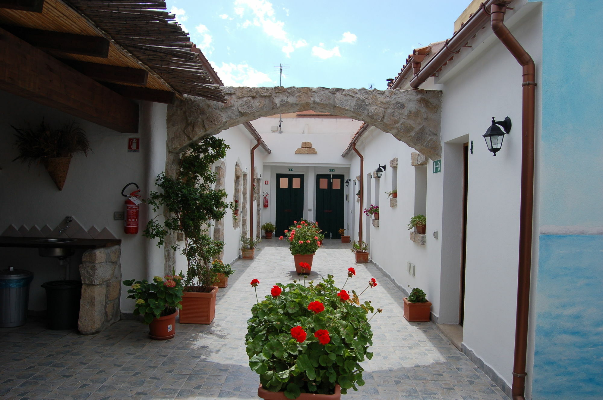 Olbia Domus Inn מראה חיצוני תמונה