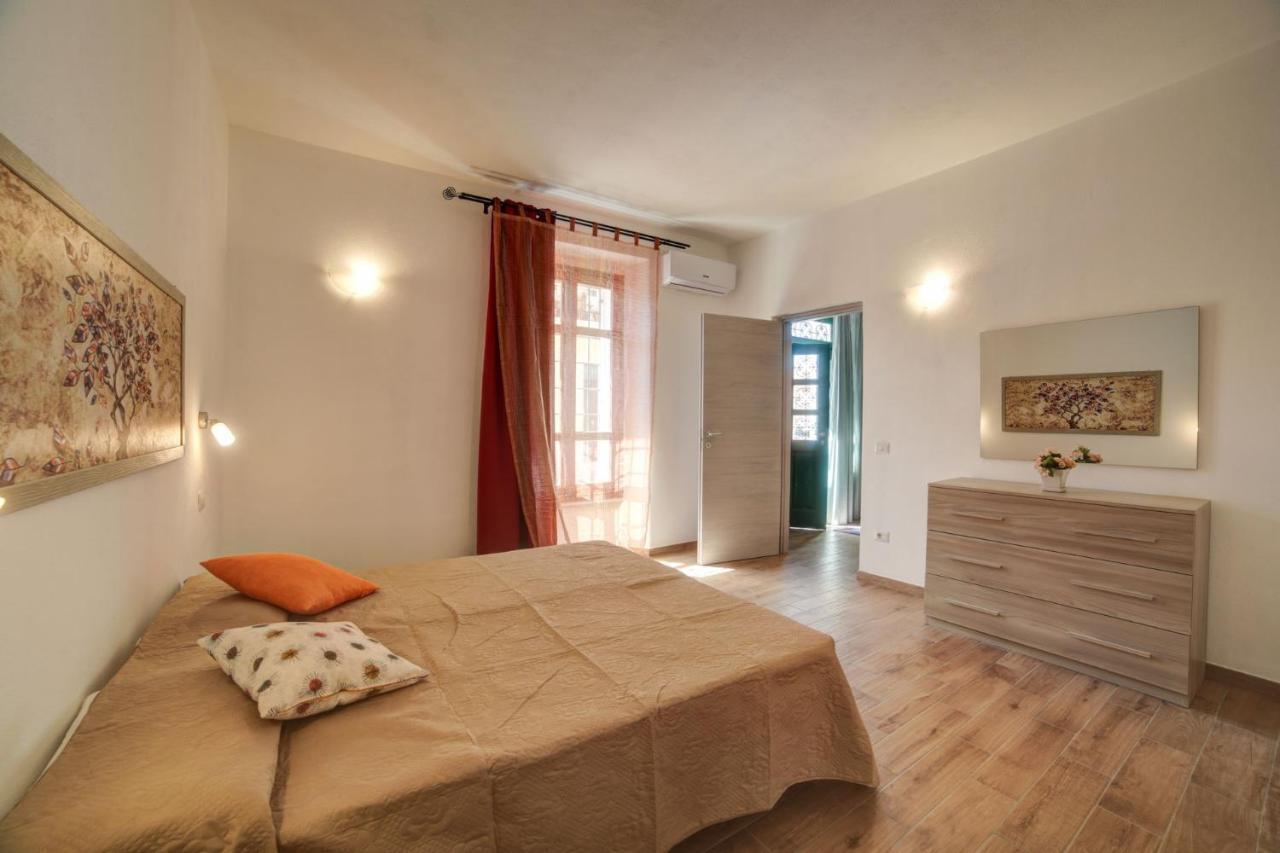 Olbia Domus Inn מראה חיצוני תמונה